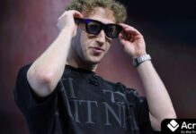 Meta Ray-Ban Glasses – फीचर्स, कीमत और भारत लॉन्च की जानकारी Meta Ray-Ban Smart Glasses front view with display