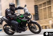 Kawasaki Versys X-300 2025: Price in India, Mileage और Performance का पूरा Review Kawasaki Versys X-300 2025 in city street view