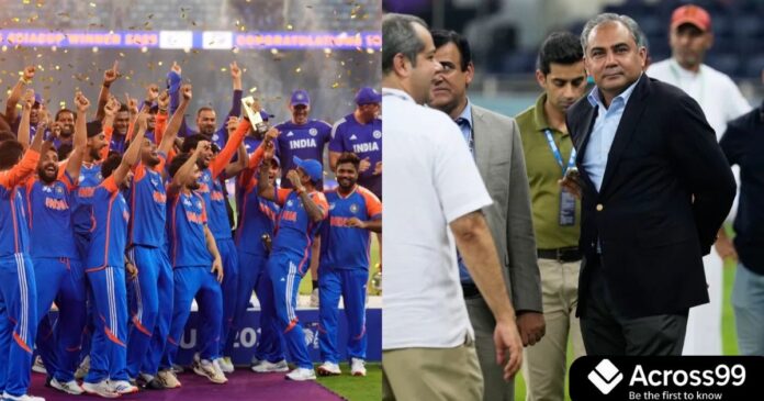 Mohsin Naqvi presenting awards at Asia Cup 2025.