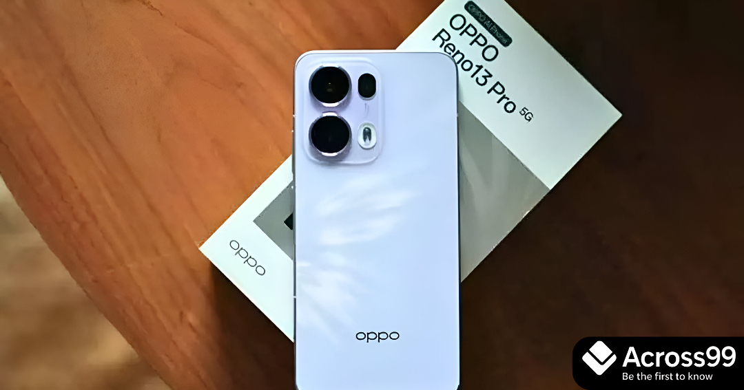Oppo Reno 13 5G in Sky Blue color variant