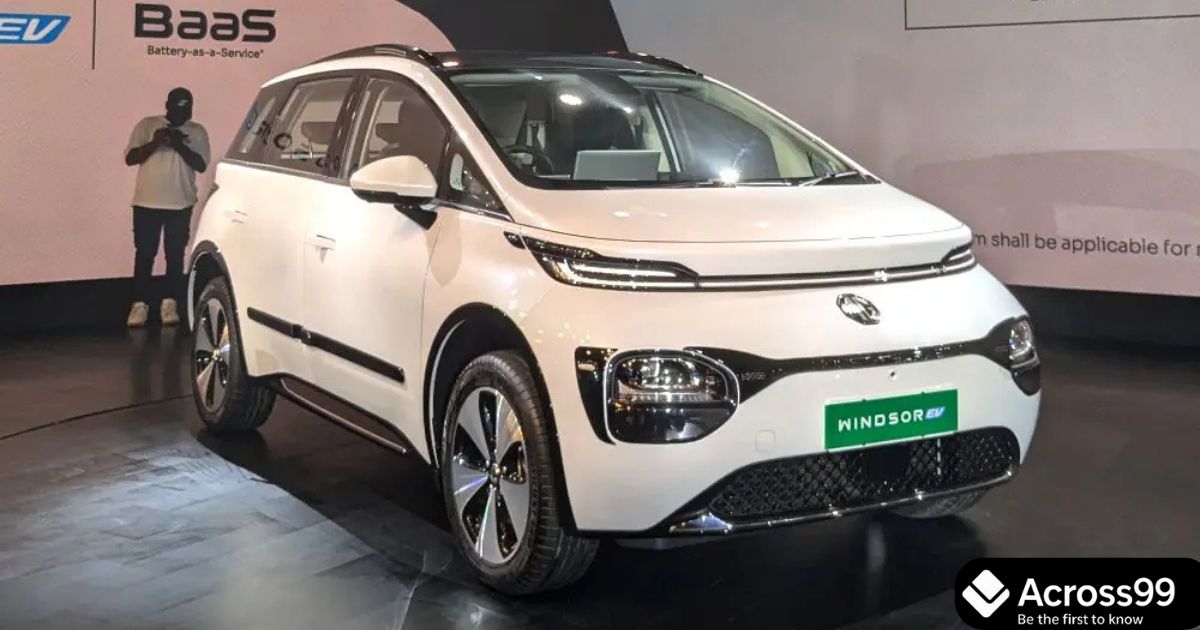 Interior of MG Windsor EV Inspire Edition with luxury red-black seats.