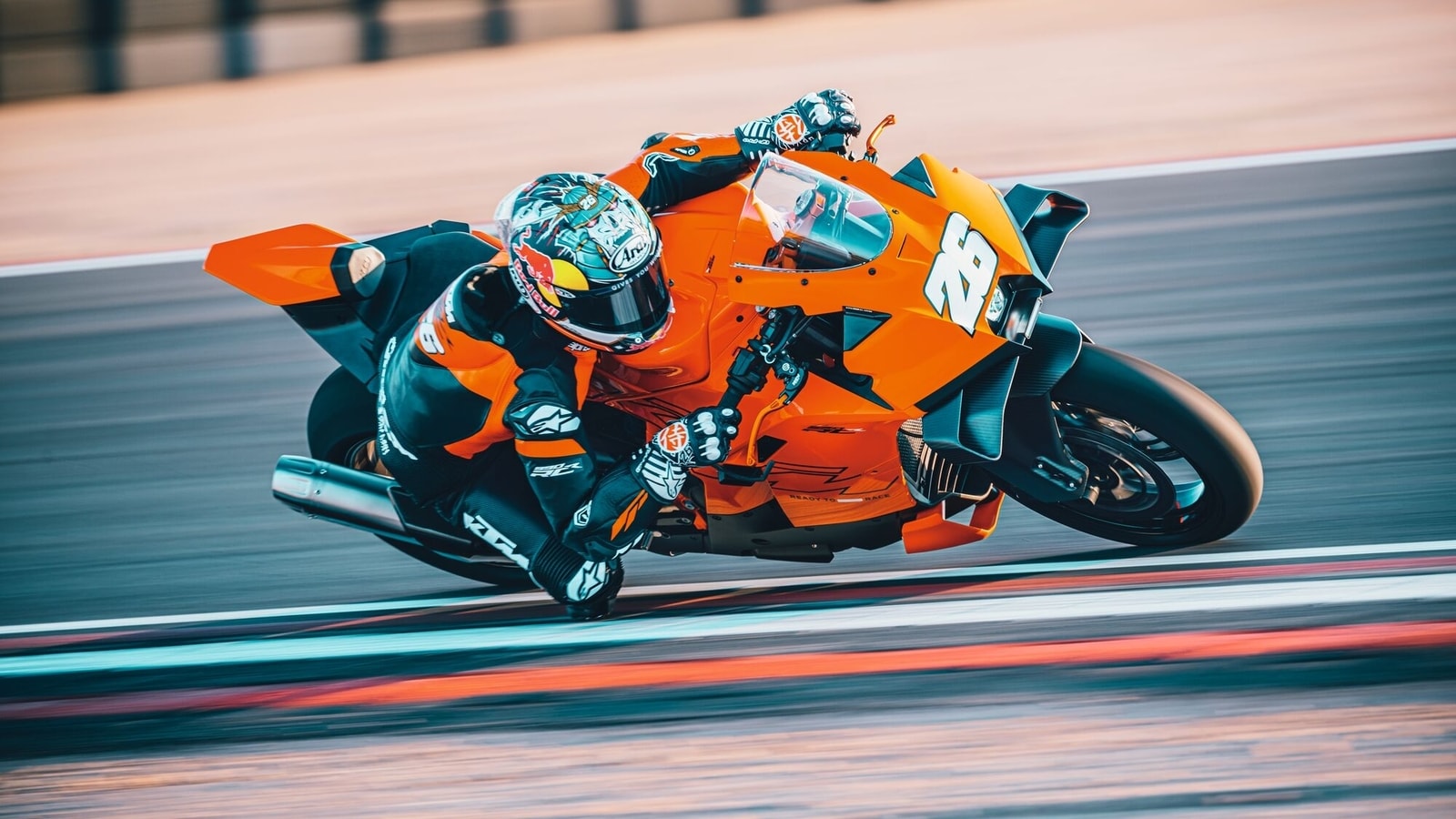 KTM 990 RC R 2026 engine close view